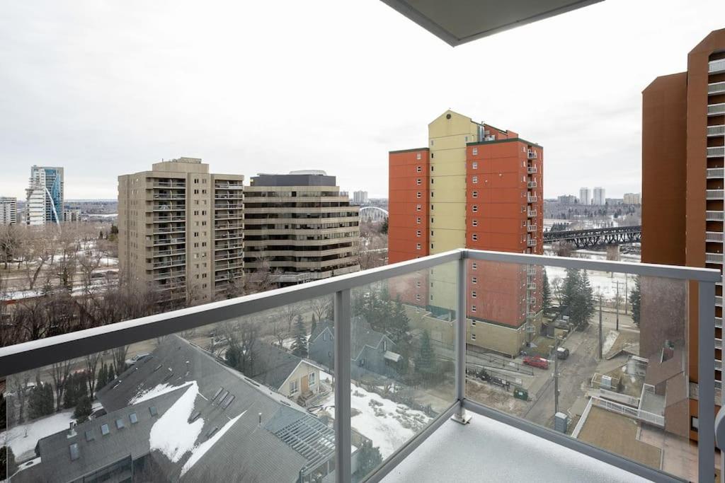 Hendrix Luxury Apartments By Corporate Stays Edmonton Exterior foto